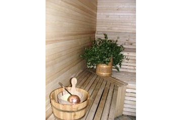 Letonia Privát Launkalne, Exterior